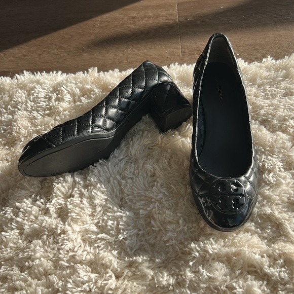 Shoes - Picture 5 of 6